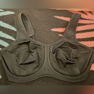 Wacoal Simone Seamless underwire sports bra
